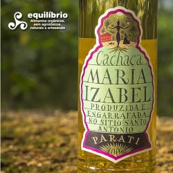 Cachaça Artesanal Maria Izabel - Ouro - 700 ml. - Sem agrotóxicos