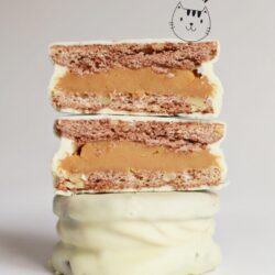 Alfajor de Nozes com Chocolate Branco - unidade